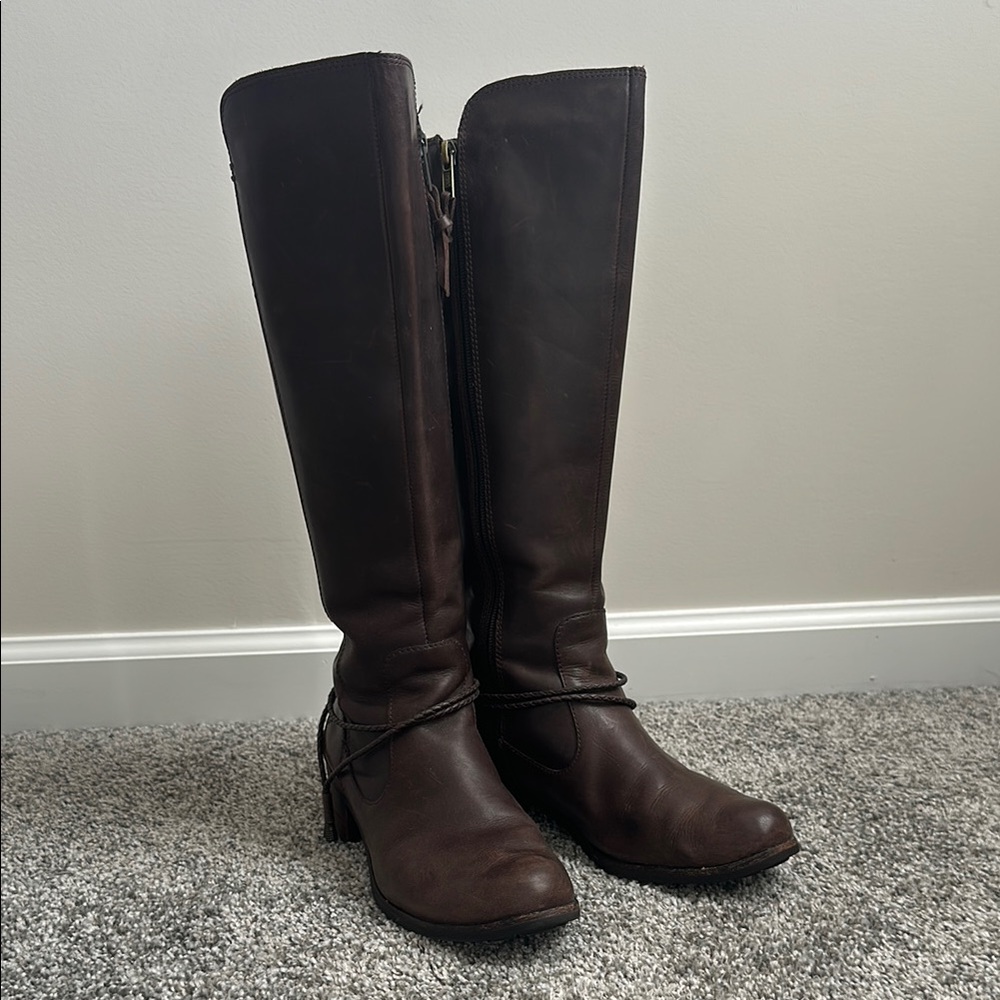 UGG LEATHER RIDING WOMEN'S BOOTS EUC SZ 8